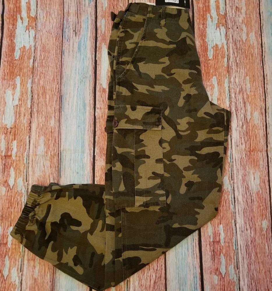 Cargo Pant's